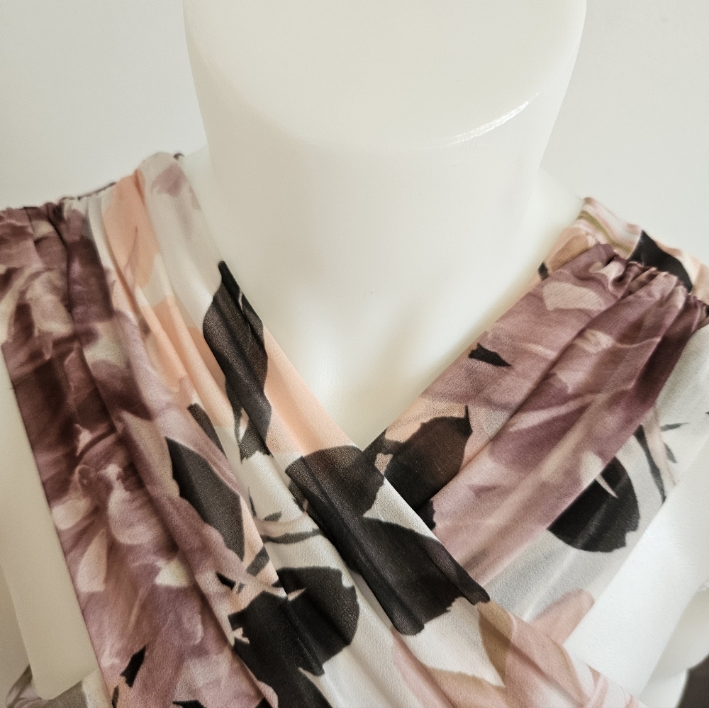 Floral Maxi Dress - Picture 6 of 9